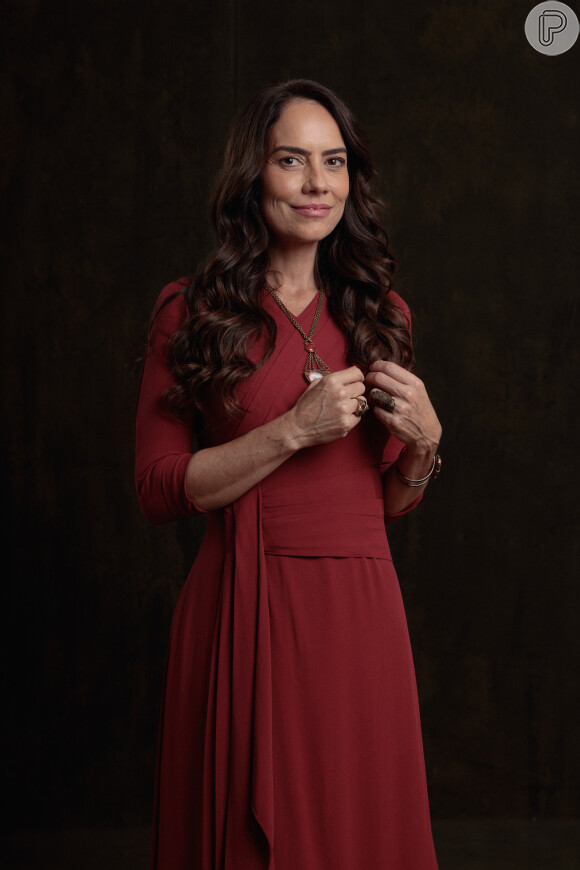 Mical é a personagem de Adriana Prado na oitava temporada da série/novela 'Reis'
