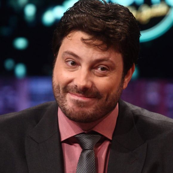 Filme Danilo Gentili: humorista tem usado as redes sociais para rebater os ataques