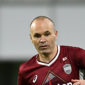 Andres Iniesta ocupa a sétima posição com o salário de 35 milhões de dólares (R$ 178,5 milhões)