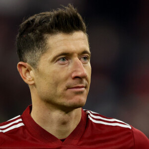 Robert Lewandowski aparece em sexto lugar com 35 milhões de dólares (R$ 178,5 milhões)