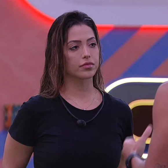 BBB 22: 'Quem persegue quem?', questionou Bárbara sobre Laís e Arthur Aguiar