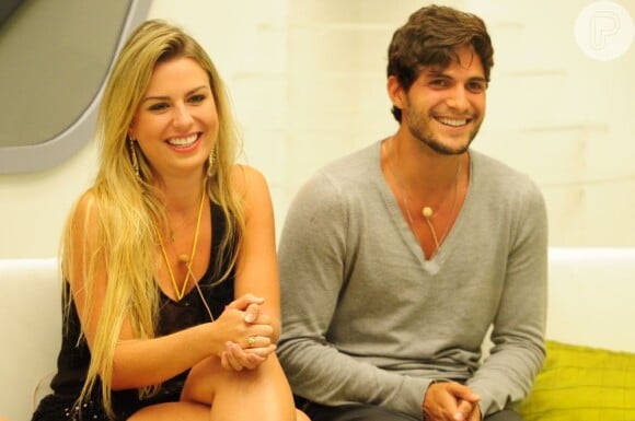 Fernanda e André estão no Paredão desta terça-feira , dezenove de março de 2013. O 'príncipe' e a 'princesa' vão se separar na noite de hoje