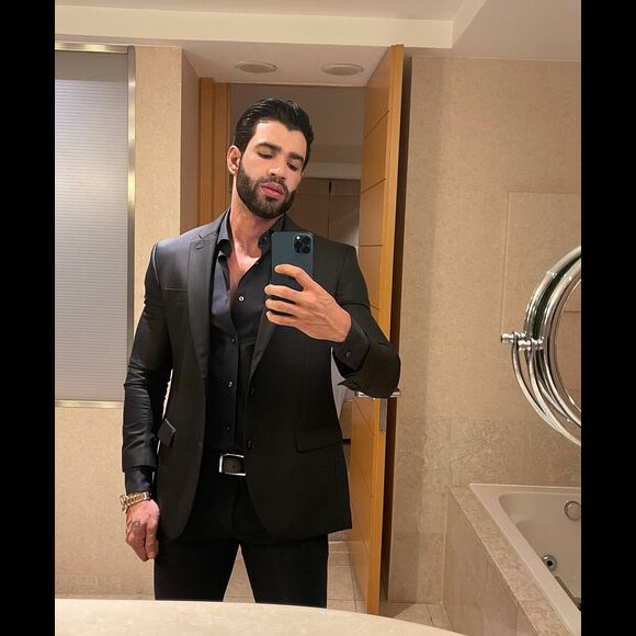 Andressa Suita chamou Gusttavo Lima de 'meu mundo' ao mostrar foto do cantor com os filhos do casal