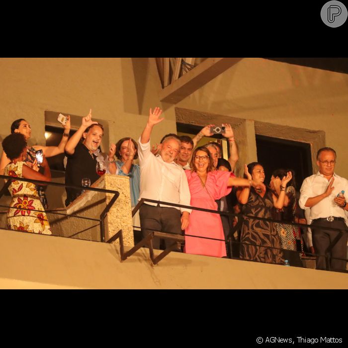 Carnaval 2022: ex-presidente Lula também compareceu ao avento, acompanhado pela mulher, Janja