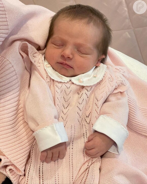 Bárbara Evans é mãe de Ayla, nascida em abril de 2022