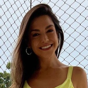 Thais Fersoza arrasa em produções caprichadas