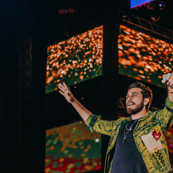 Gustavo Mioto garante que não há nada entre ele e Gkay: 'A gente só foi jantar, todo mundo junto mesmo', disse, à coluna de Leo Dias