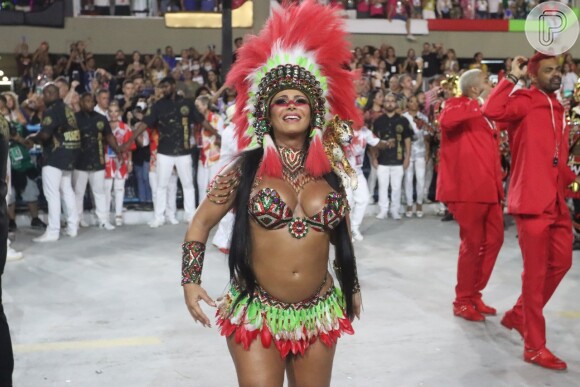 Viviane Araujo já garantiu que se mantém no posto no Carnaval de 2023