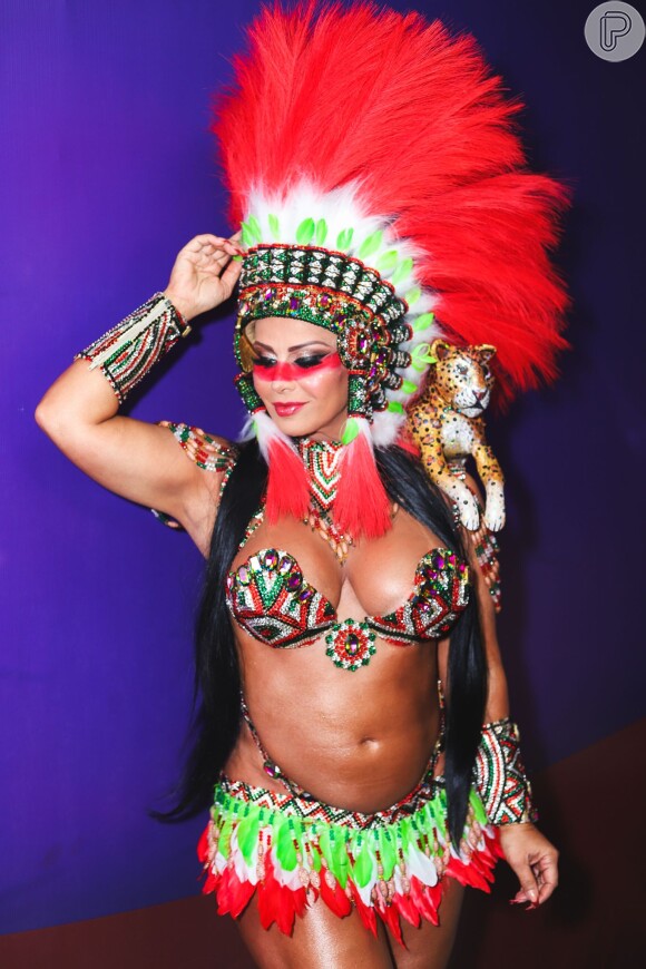 Viviane Araujo: barriga de gravidez em destaque para o desfile do Salgueiro no carnaval 2022