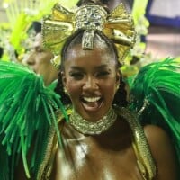 Iza abre o jogo sobre notícias de gravidez no Carnaval: 'Deixa a mulher engordar em paz'