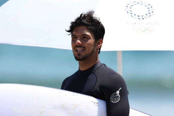 Gabriel Medina voltará ao surfe