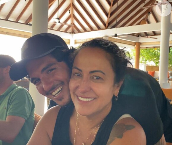 Gabriel Medina e a mãe, Simone, encerraram parceria após brigas em família