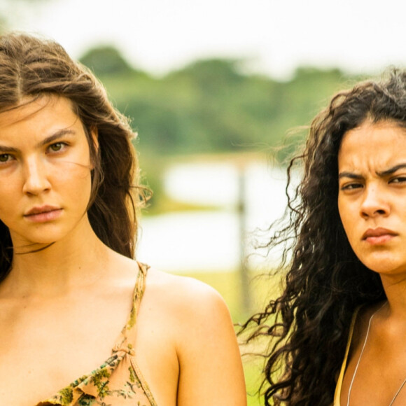 Bella Campos aprova vingança de Muda, sua personagem, contra Juma (Alanis Guillen) na novela 'Pantanal'