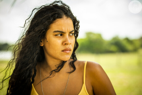 Muda (Bella Campos) viu o pai ser assassinato e busca vingança na novela 'Pantanal'
