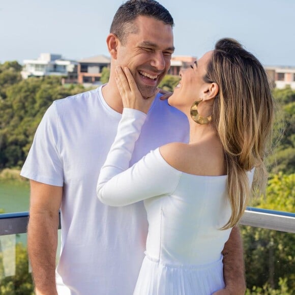 Wanessa Camargo se separou do marido após 17 anos de relacionamento