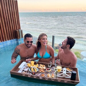 Rico contou em detalhes a primeira vez de Bil Araújo e Erika Schneider