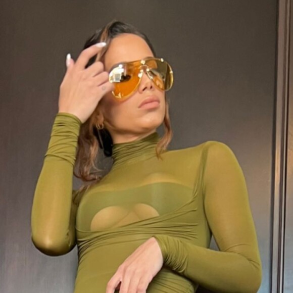 Anitta 'chora' em vídeo em meio à polêmica com Zé Neto e Cristiano, em 14 de maio de 2022