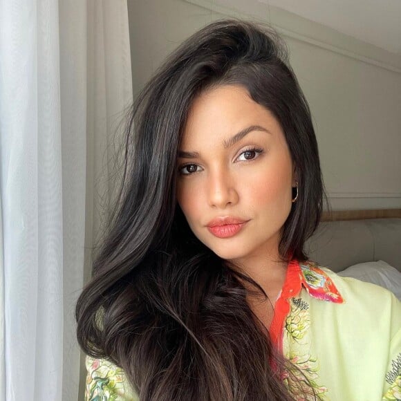 Juliette, então, falou para o fã fazer no bumbum