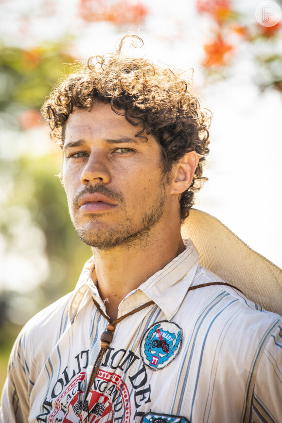 Tadeu (José Loreto) é filho de Filó (Dira Paes) na novela 'Pantanal'