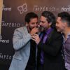Alexandre Nero canta trecho de música com dupla sertaneja Colemar e Guilherme