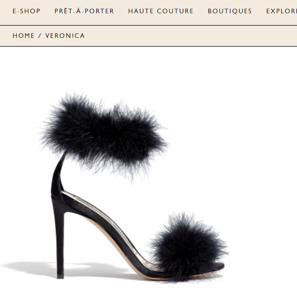 Sapato plumado de Ivete Sangalo pode ser comprado por €775, ou R$ 3.934,97 na cotação atual