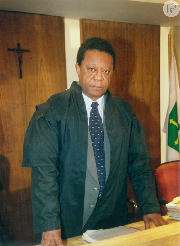 Milton Gonçalves foi um juiz na novela 'Estrela Guia' (2001)