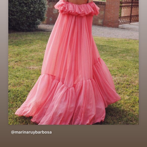 Marina Ruy Barbosa exibiu detalhes do look luxuoso para casamento de Lala Rudge