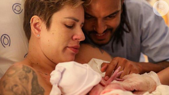 Nanda Terra anunciou nascimento do primeiro filho com Mack David