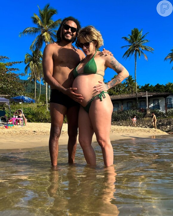 Nanda Terra e Mack David, de 'Casamento às Cegas', anunciaram gravidez em dezembro de 2021
