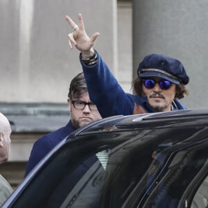 Johnny Depp foi condenado em uma das três acusações de difamação e terá que pagar US$ 2 milhões para a ex
