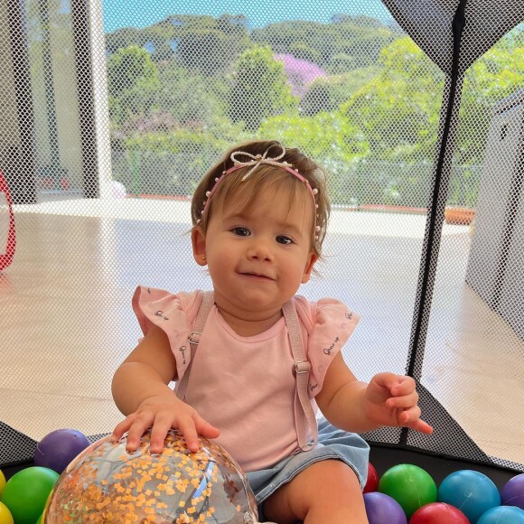 Virgínia Fonseca derrete fãs com fotos de Maria Alice