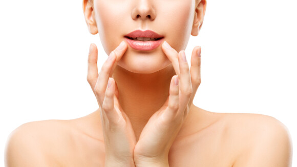 Preenchimento labial: um dos procedimentos estéticos mais procurados por quem deseja destacar o contorno dos lábios, aumentar seu volume ou projetá-los para fora