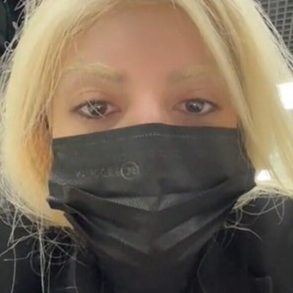 Gkay reclama com os seguidores após mensagens para a mãe