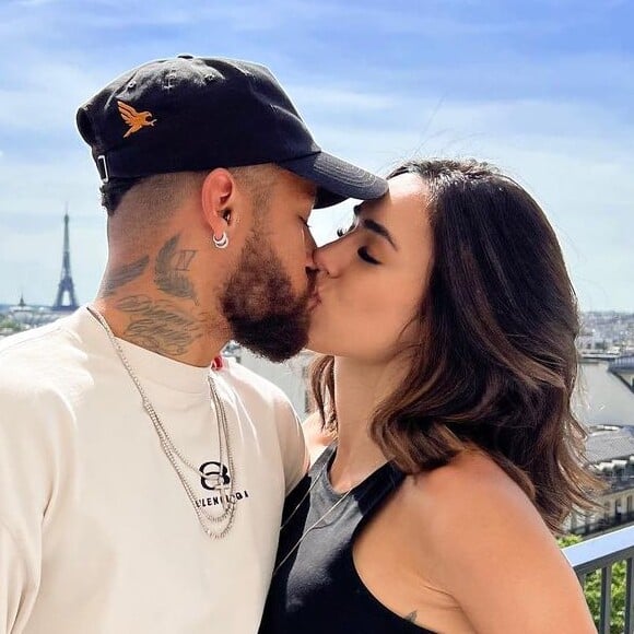 Neymar e Bruna Biancardi passaram primeiro Dia dos Namorados juntos em junho de 2022