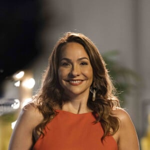Maria Beltrão admite que tem assistido ao 'É de Casa' para aprender como comandar o programa