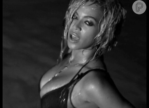 Beyoncé sensualiza no clipe 'Drunk in Love'