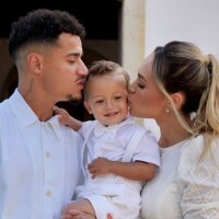 Philippe Coutinho abre álbum de fotos do batizado do filho mais novo com a mulher, Ainê. Confira!