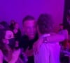 'Stranger Things': Joseph Quinn e Jamie Campbell viralizaram ao cantar 'Evidências' em uma festa da Netflix