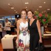Paolla Oliveira posa com Adriana Esteves durante evento de 'Felizes Para Sempre?'