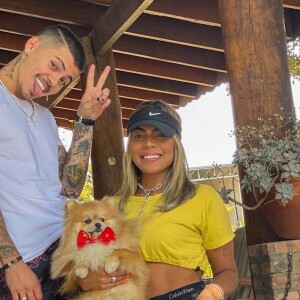 Tays Reis e Biel começaram a namorar em 'A Fazenda 12'