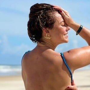 Bumbum de Paolla Oliveira também foi destaque em foto ousada publicada pela atriz