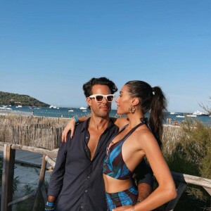 Antes de assumir namoro com Elisa Zarzur Maluf, Alexandre Negrão chegou a ser alvo de affair com Anitta, o que ela prontamente negou