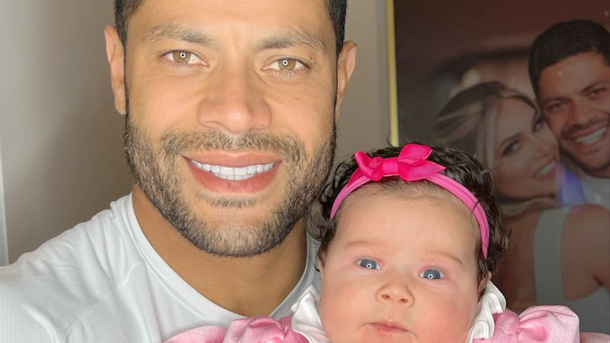 Foto O Jogador Hulk Celebrou Nesta Segunda Feira 18 Os Três Meses Da Filha Caçula Zaya