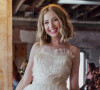 Vestido de noiva barato: influencer viraliza ao comprar 2 looks - de 1950 e 1970! - por preço inacreditável