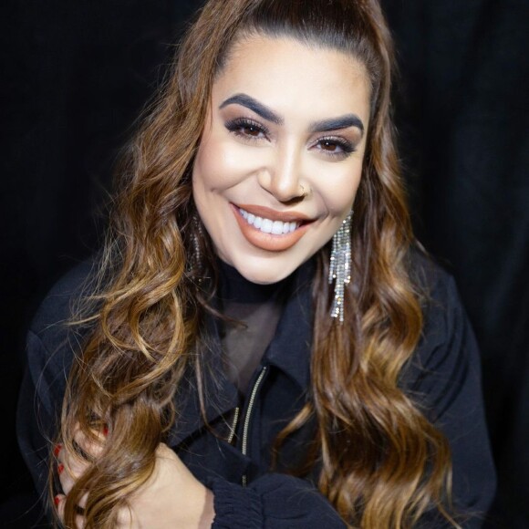 Naiara Azevedo fala sobre Viny após entrevista de Ex-BBB Eslovênia