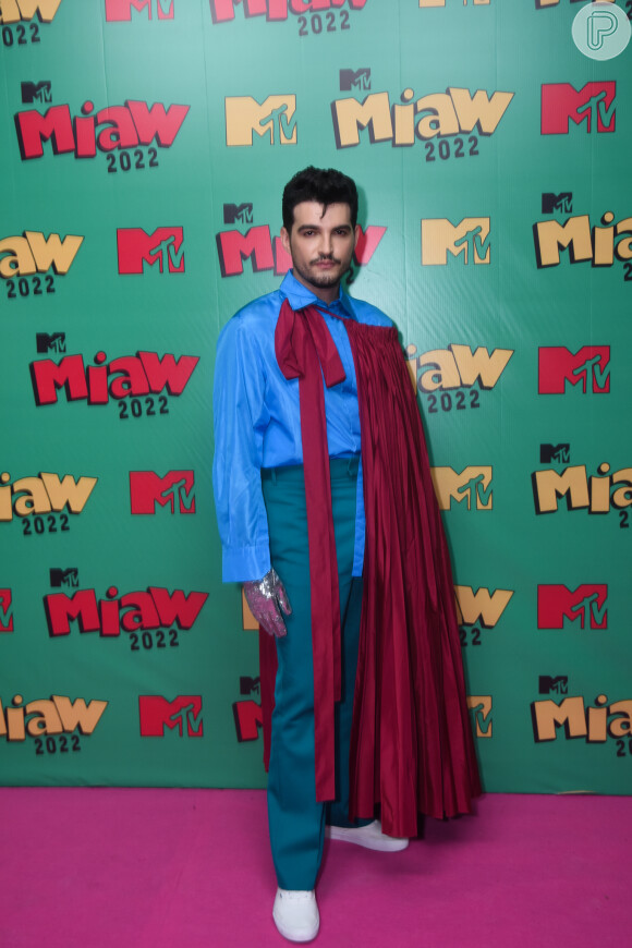 'MTV Miaw': Jão exibiu um look moderno no Tapete Rosa