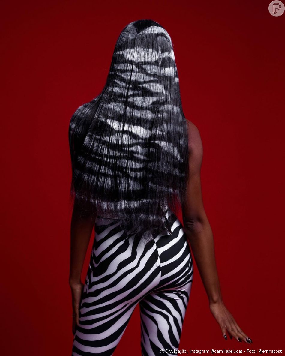Cabelo com estampa de zebra foi escolha de Camilla de Lucas para o MTV Miaw