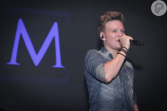 Michel Teló se apresentou na casa noturna Wood's, no bairro da Vila Olímpia, em São Paulo, nesta quarta-feira, 17 de dezembro de 2014