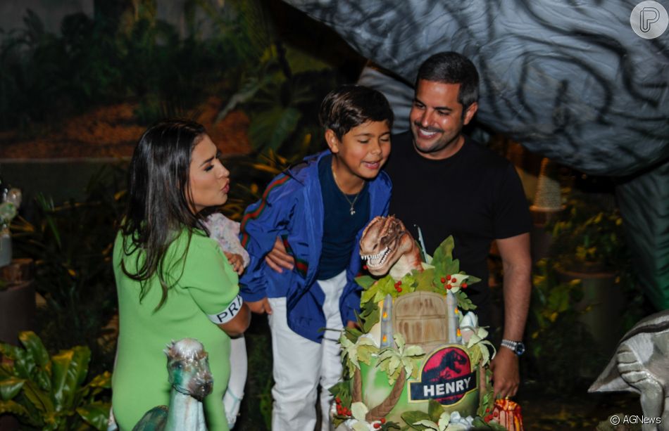 Filho de Simone Mendes e Kaká Diniz, Henry completou 8 anos
