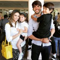 Separados, Kaká e Carol Celico vão juntos a evento dos filhos: 'Emocionante'